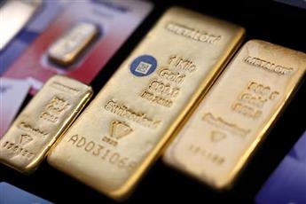 الذهب يرتفع والنفط يتراجع بعد تأجيل ترامب هجوماً على إيران