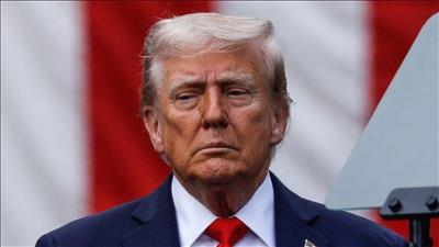 ترامب: نفرض سيطرة كاملة على هرمز