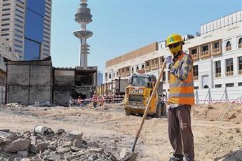 «القوى العاملة»: انتهاء فترة حظر العمل في الأماكن المكشوفة