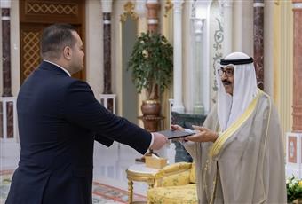 سمو أمير البلاد يتسلم أوراق اعتماد عدد من السفراء لدى دولة الكويت