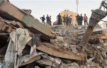 استشهاد 20 فلسطينياً بينهم 5 أطفال وفقدان العشرات جراء انهيار مبنى سكني غرب مدينة غزة