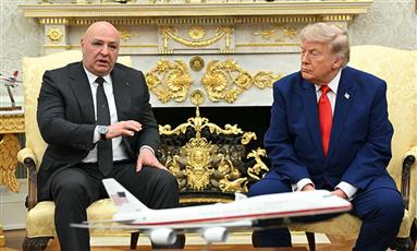الرئيس اللبناني يتسلم رسالة من نظيره الأمريكي تشيد بقيادته للبنان في ظل الأوضاع الراهنة