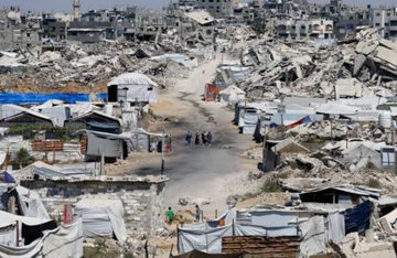 استشهاد فلسطيني وإصابة آخر بجروح خطيرة في قصف الاحتلال الإسرائيلي على مواصي خانيونس