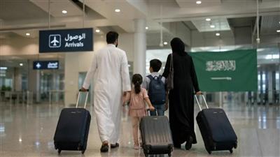 «الداخلية» السعودية: إتاحة استقدام أسر الوافدين بالتزامن مع إتمام إجراءات تأشيرة العمل لرب الأسرة من ذوي الكفاءة